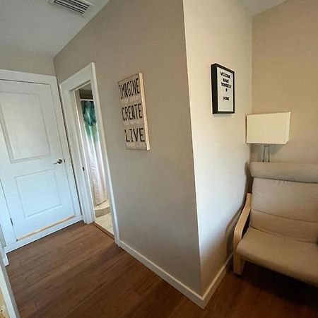 Quaint Guest Room Close To Siesta Key Sarasota Exterior foto
